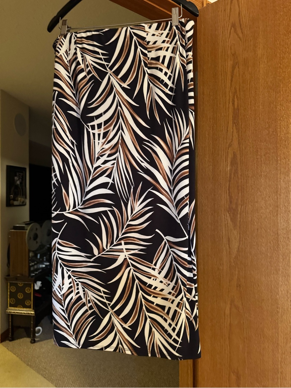 Black Tropical Leaf Print wrap skirt and top - Picture 5 of 9